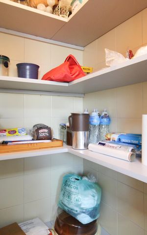 Apartamento à venda com 206m², 3 quartos e 3 vagas Apartamento à venda com 206m², 3 quartos e 3 vagasDespensa