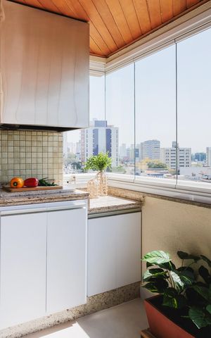 Apartamento para alugar com 124m², 3 quartos e 2 vagas Apartamento para alugar com 124m², 3 quartos e 2 vagasVaranda