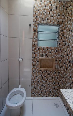 Casa para alugar com 50m², 2 quartos e sem vagaBanheiro