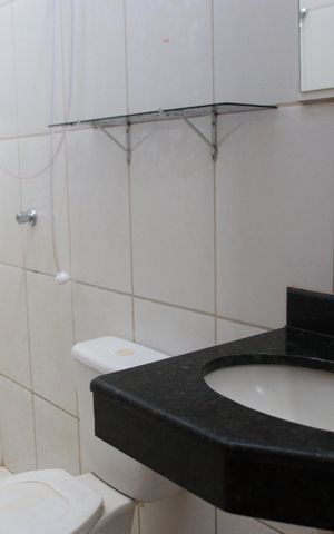 Casa para alugar com 75m², 2 quartos e 1 vagaBanheiro