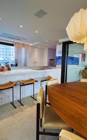 Apartamento à venda com 218m², 3 quartos e 4 vagas