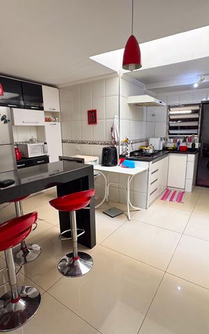 Casa de condomínio à venda com 160m², 3 quartos e 1 vaga Casa de condomínio à venda com 160m², 3 quartos e 1 vagaCozinha