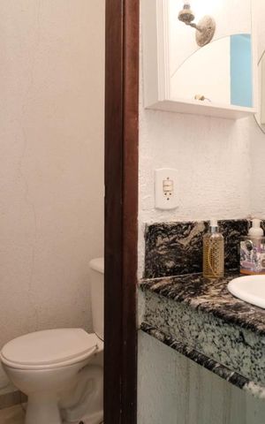 Casa à venda com 110m², 3 quartos e 3 vagasBanheiro 3