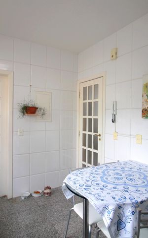 Apartamento à venda com 156m², 4 quartos e 3 vagasCozinha