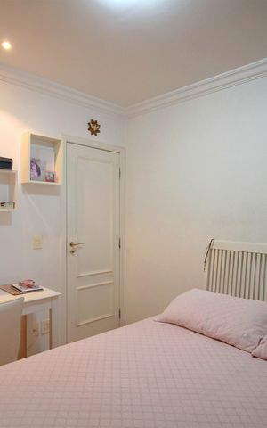 Apartamento à venda com 156m², 4 quartos e 3 vagasQuarto 4