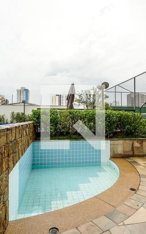 Apartamento à venda com 134m², 3 quartos e 3 vagas Apartamento à venda com 134m², 3 quartos e 3 vagasCondomínio - Piscina