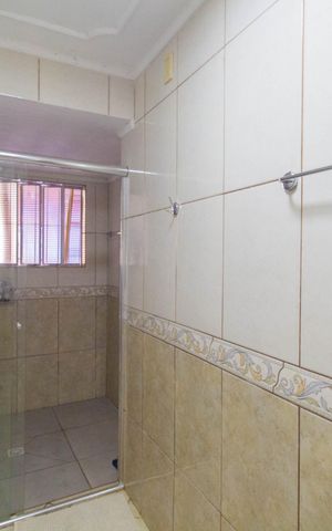 Casa à venda com 172m², 4 quartos e 2 vagas Casa à venda com 172m², 4 quartos e 2 vagasBanheiro