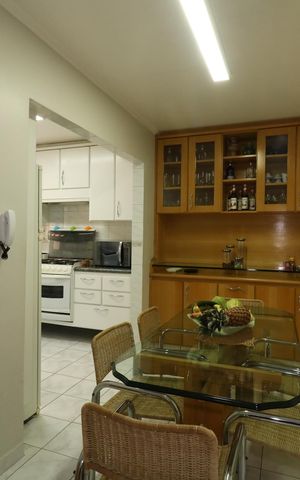 Apartamento à venda com 117m², 3 quartos e 2 vagasCozinha - Copa