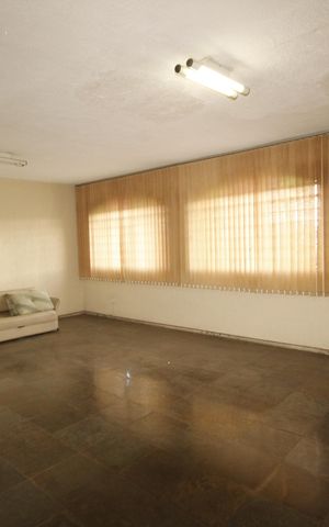 Casa à venda com 390m², 6 quartos e 2 vagasSalão de Festas