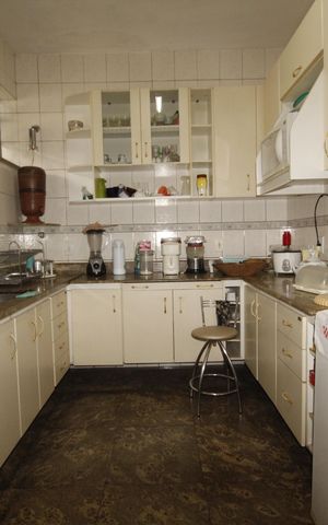 Casa à venda com 390m², 6 quartos e 2 vagasCozinha