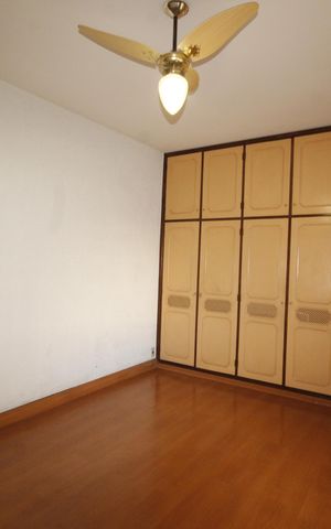 Casa à venda com 390m², 6 quartos e 2 vagasQuarto 3
