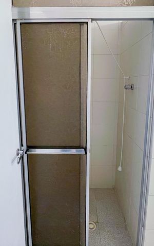 Apartamento à venda com 147m², 2 quartos e 1 vaga Apartamento à venda com 147m², 2 quartos e 1 vagaBanheiro