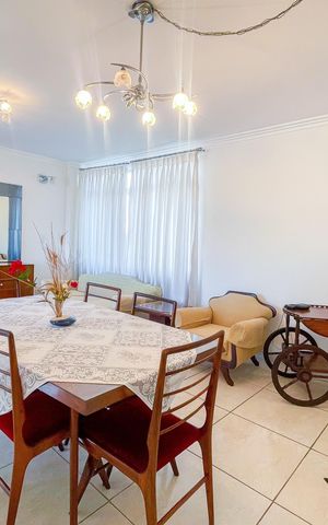 Apartamento à venda com 147m², 2 quartos e 1 vaga Apartamento à venda com 147m², 2 quartos e 1 vagaSala