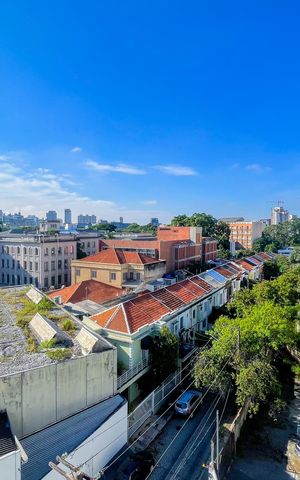 Apartamento à venda com 147m², 2 quartos e 1 vaga Apartamento à venda com 147m², 2 quartos e 1 vagaVista da sala