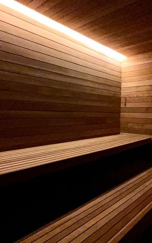 Apartamento à venda com 195m², 4 quartos e 3 vagas Apartamento à venda com 195m², 4 quartos e 3 vagasSaúna
