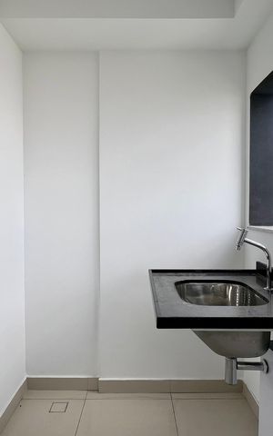 Apartamento à venda com 195m², 4 quartos e 3 vagas Apartamento à venda com 195m², 4 quartos e 3 vagasÁrea de Serviço