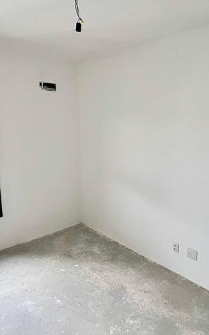 Apartamento à venda com 195m², 4 quartos e 3 vagas Apartamento à venda com 195m², 4 quartos e 3 vagasQuarto 1