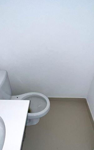 Apartamento à venda com 195m², 4 quartos e 3 vagas Apartamento à venda com 195m², 4 quartos e 3 vagasLavabo