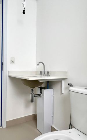 Apartamento à venda com 195m², 4 quartos e 3 vagas Apartamento à venda com 195m², 4 quartos e 3 vagasBanheiro da Suíte 2