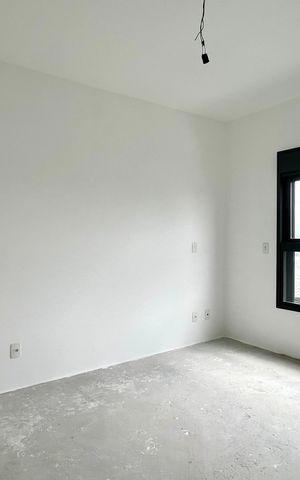 Apartamento à venda com 195m², 4 quartos e 3 vagas Apartamento à venda com 195m², 4 quartos e 3 vagasQuarto 2