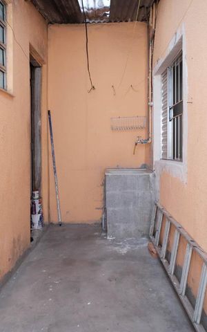Casa para alugar com 50m², 2 quartos e sem vagaÁrea de Serviço