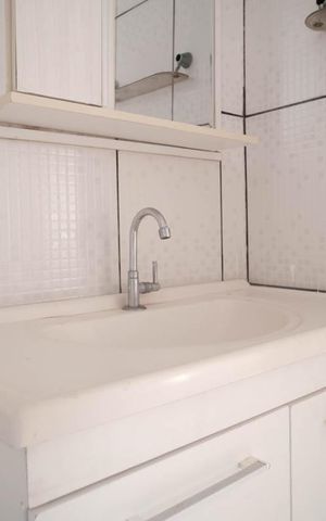 Casa para alugar com 50m², 2 quartos e sem vagaBanheiro