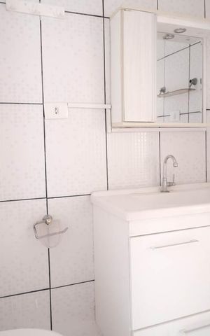 Casa para alugar com 50m², 2 quartos e sem vagaBanheiro