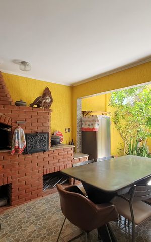 Casa à venda com 275m², 3 quartos e 2 vagasárea gourmet