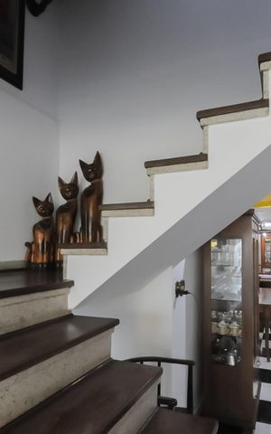 Casa à venda com 275m², 3 quartos e 2 vagasacesso aos quartos