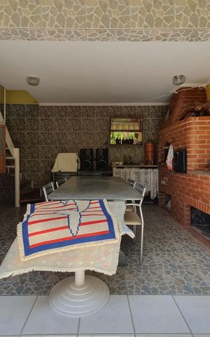 Casa à venda com 275m², 3 quartos e 2 vagasárea gourmet