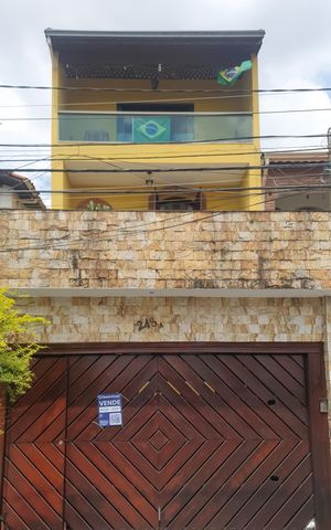 Casa à venda com 275m², 3 quartos e 2 vagasfachada