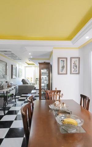 Casa à venda com 275m², 3 quartos e 2 vagasSala