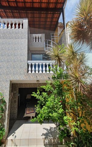 Casa à venda com 275m², 3 quartos e 2 vagasEdícula