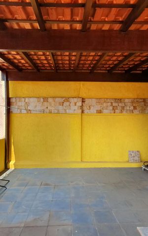 Casa à venda com 275m², 3 quartos e 2 vagasacesso a área de cima da edícula