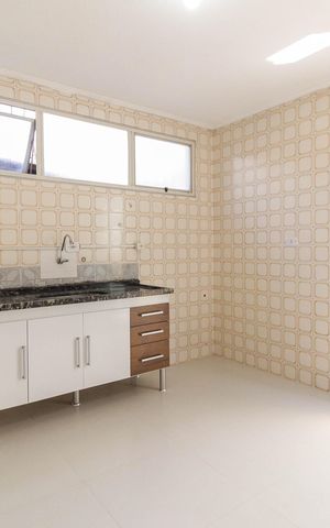 Casa para alugar com 150m², 2 quartos e 2 vagasCozinha