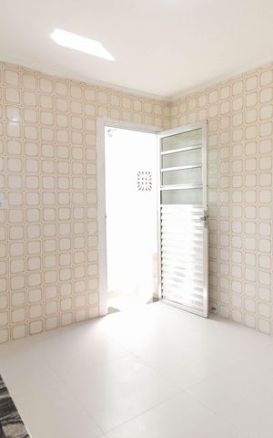 Casa para alugar com 150m², 2 quartos e 2 vagasCozinha