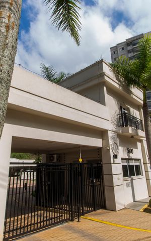 Apartamento à venda com 101m², 2 quartos e 2 vagasFachada