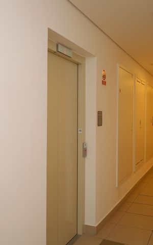Apartamento para alugar com 36m², 2 quartos e sem vagaÁrea comum - Saguão do andar