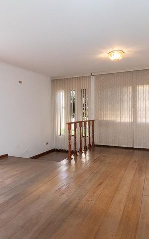 Casa à venda com 400m², 4 quartos e 5 vagasSala