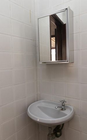 Casa à venda com 400m², 4 quartos e 5 vagasBanheiro 2