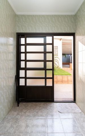 Casa à venda com 400m², 4 quartos e 5 vagasÁrea de Serviço 1