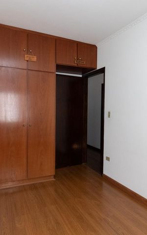 Casa à venda com 400m², 4 quartos e 5 vagasQuarto 2