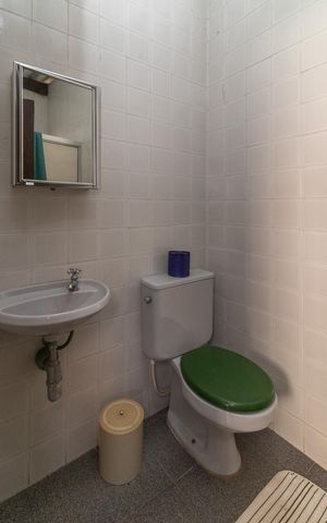 Casa à venda com 400m², 4 quartos e 5 vagasBanheiro 2