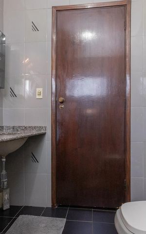 Casa à venda com 400m², 4 quartos e 5 vagasBanheiro da Suíte