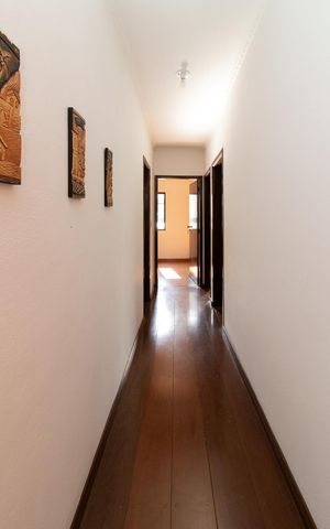 Casa à venda com 400m², 4 quartos e 5 vagasCorredor