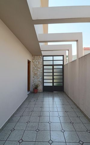 Casa à venda com 400m², 4 quartos e 5 vagasÁrea 