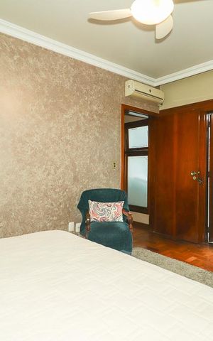 Casa à venda com 250m², 3 quartos e 1 vagaQuarto Suíte