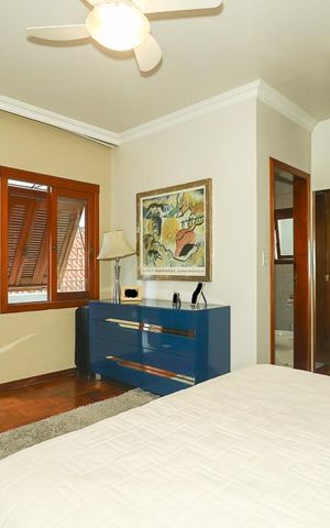 Casa à venda com 250m², 3 quartos e 1 vagaQuarto Suíte