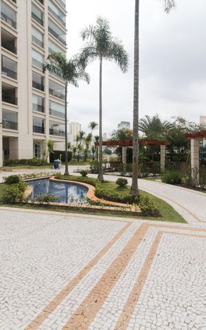 Apartamento à venda com 173m², 4 quartos e 3 vagas Apartamento à venda com 173m², 4 quartos e 3 vagasÁrea comum