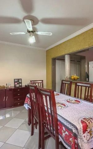 Casa à venda com 263m², 3 quartos e 3 vagas Casa à venda com 263m², 3 quartos e 3 vagasSala de Jantar